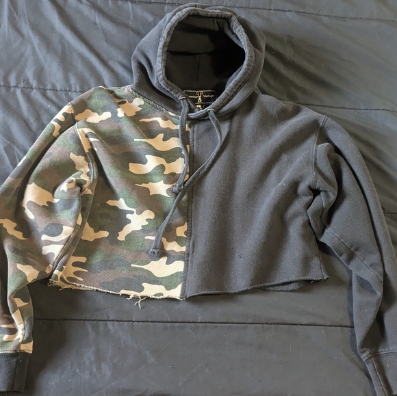 Reworked Vintage Crop Hoodie - Picture 1 of 5